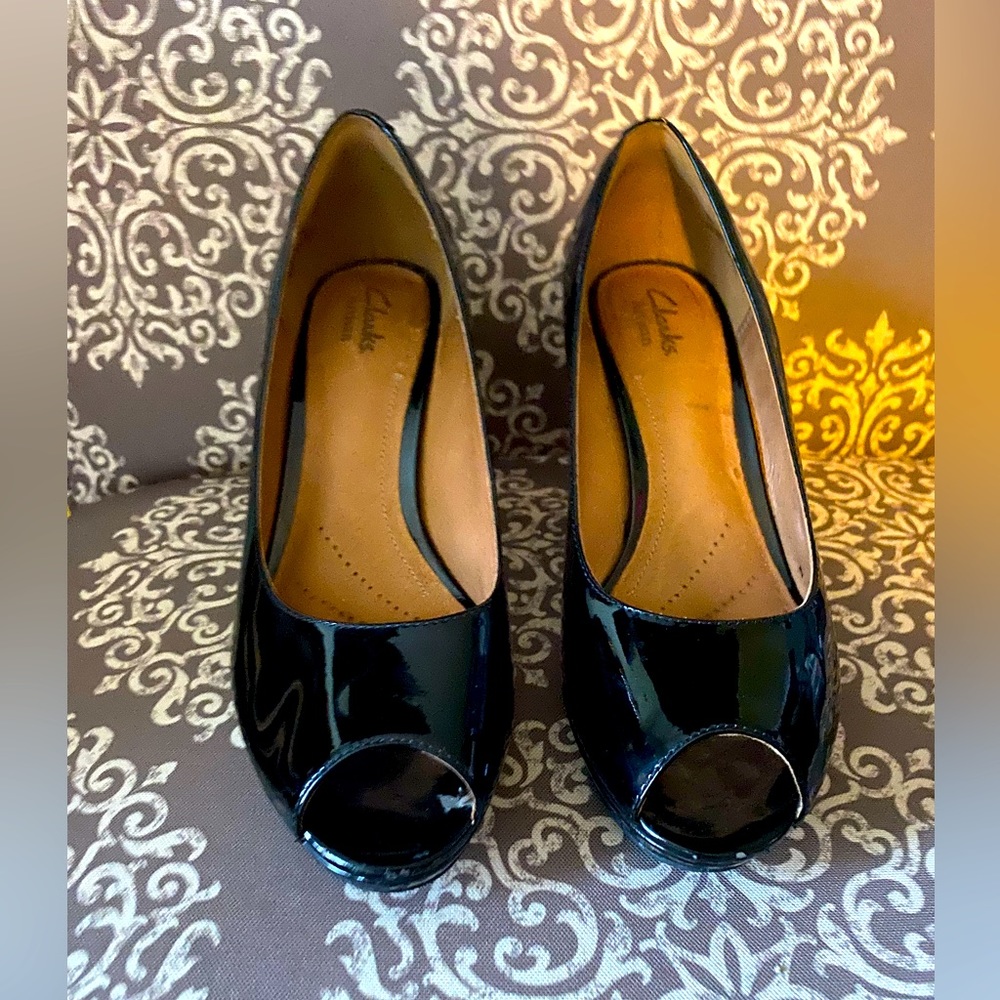 Patent Peep Toe Pump